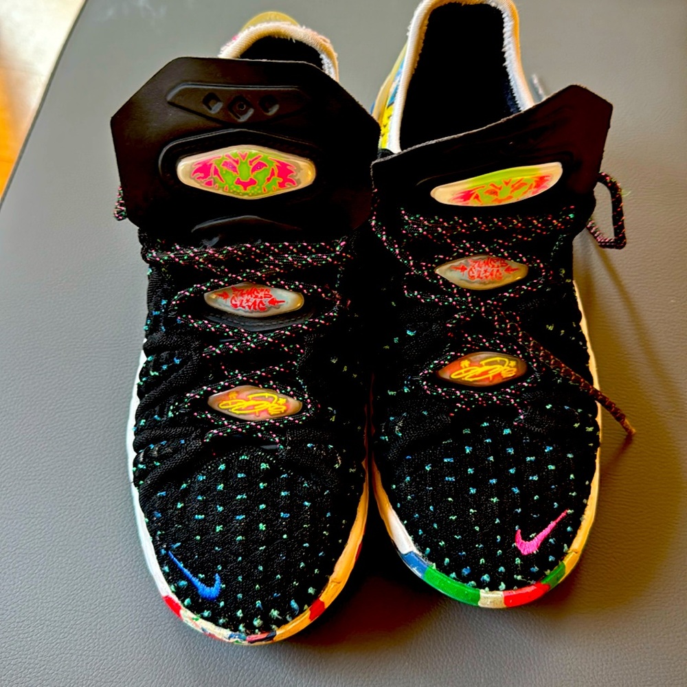 Nike LeBron